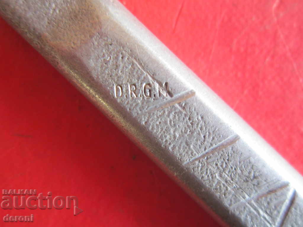 Delivery of German Military Scalpel Instrument D R G M Aesculap 3 Reich Delivery of German Military Scalpel Instrument D R G M Aesculap 3 Reich