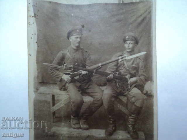 Delivery of OLD PICTURE-UNIFORMS, PULLS, SHEET. Delivery of OLD PICTURE-UNIFORMS, PULLS, SHEET.