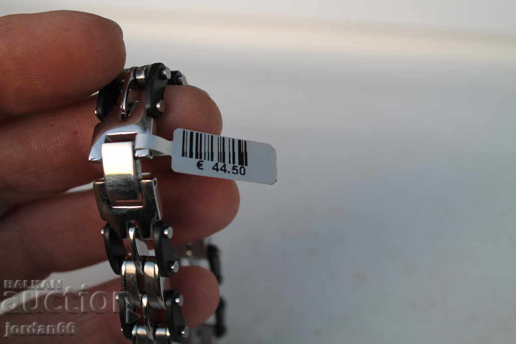 Delivery of Universal steel bracelet Delivery of Universal steel bracelet