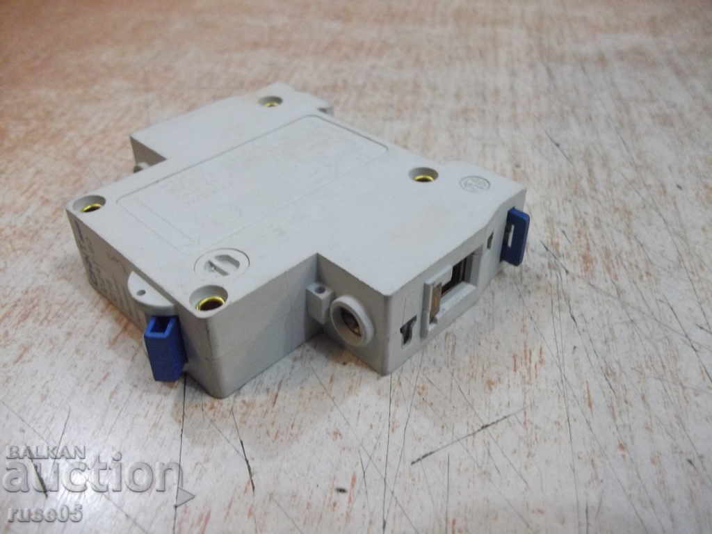 Automatic circuit breaker "CHINT - DZ47 - 60 - C16" with price 8.00 BGN | € 4.09 Automatic circuit breaker "CHINT - DZ47 - 60 - C16" with price 8.00 BGN | € 4.09