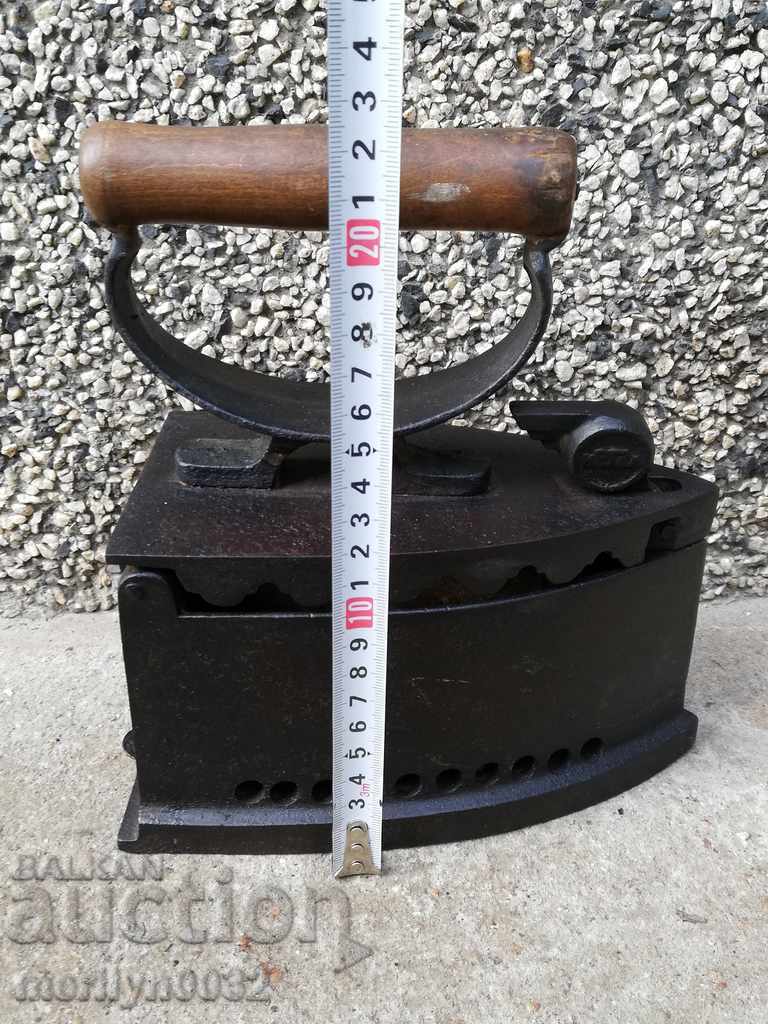 Δημοπρασία Παλιά σιδήρου στην πυρκαγιά