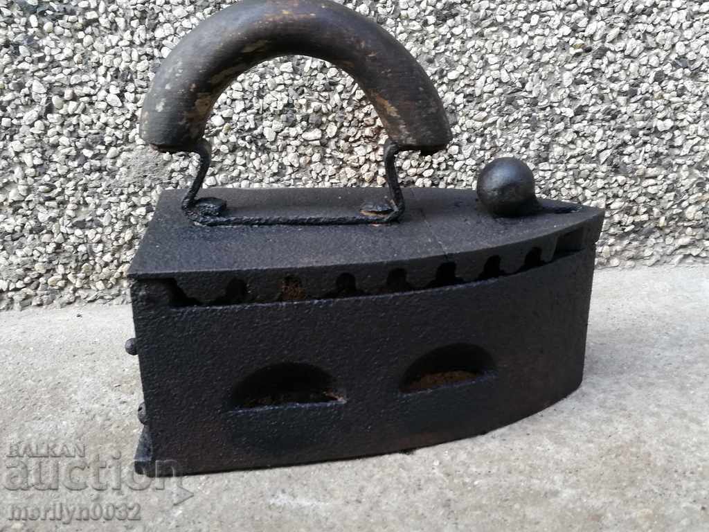 Παλιά σιδήρου στην πυρκαγιά - 7 Παλιά σιδήρου στην πυρκαγιά - 7