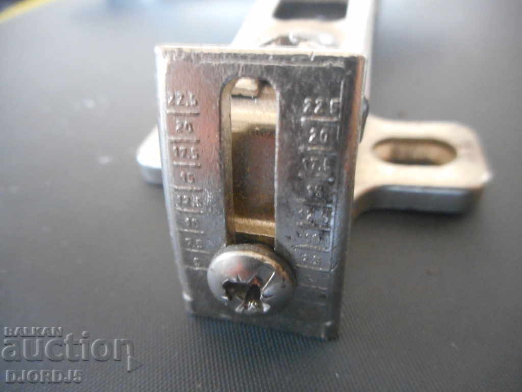 Delivery of Lot Ferrari hinges, Made in ITALY Delivery of Lot Ferrari hinges, Made in ITALY