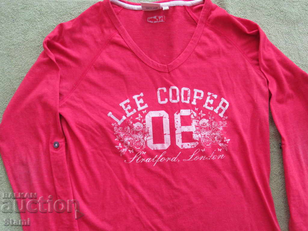 Auction Blouse LEE COOPER number 12 / M, color coral Auction Blouse LEE COOPER number 12 / M, color coral