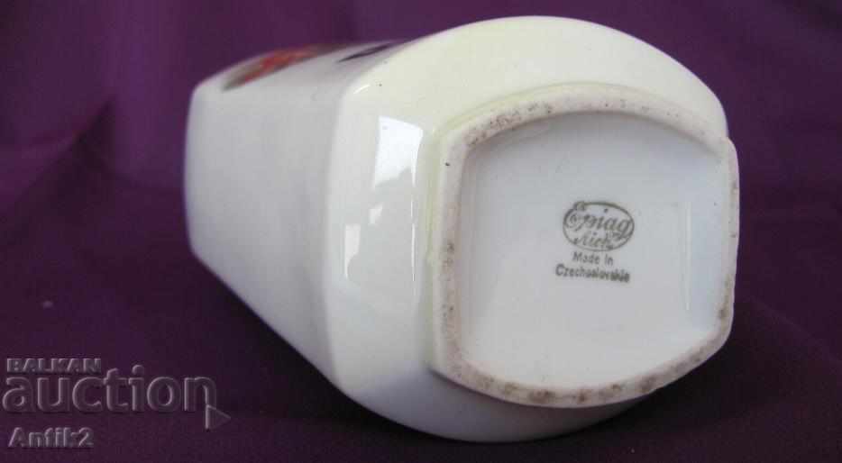 Vinic Porcelanov Court of Oliver Czechoslovakia - 7 Vinic Porcelanov Court of Oliver Czechoslovakia - 7