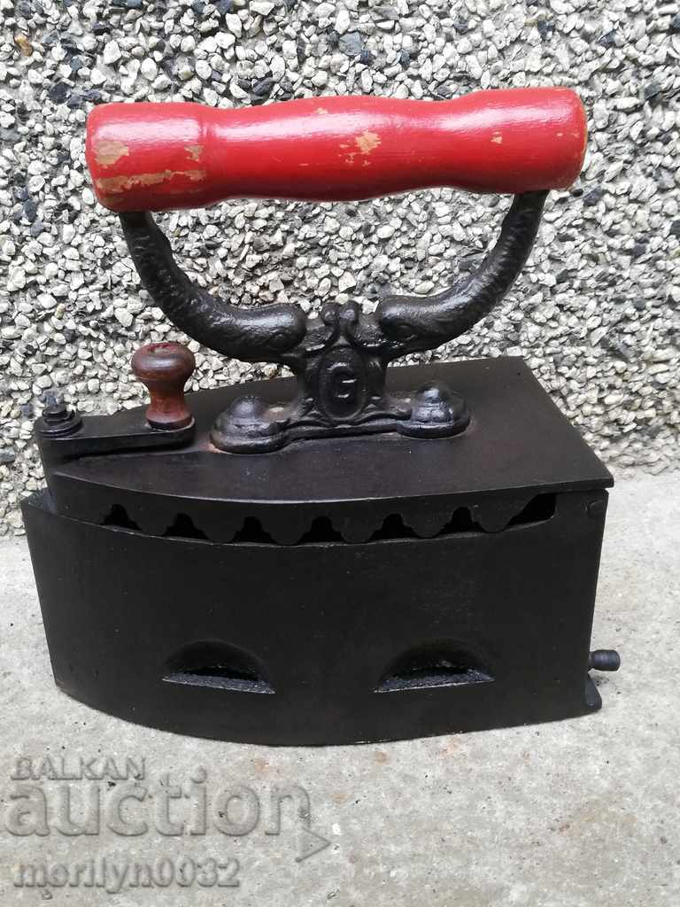 Old iron on the zest RED model with price 74.00 BGN | € 37.84