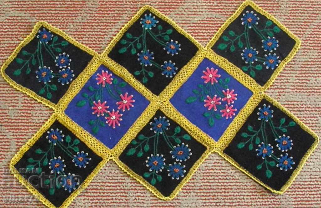 old small - carpet, walk-handmade - very beautiful with price 34.99 BGN | € 17.89