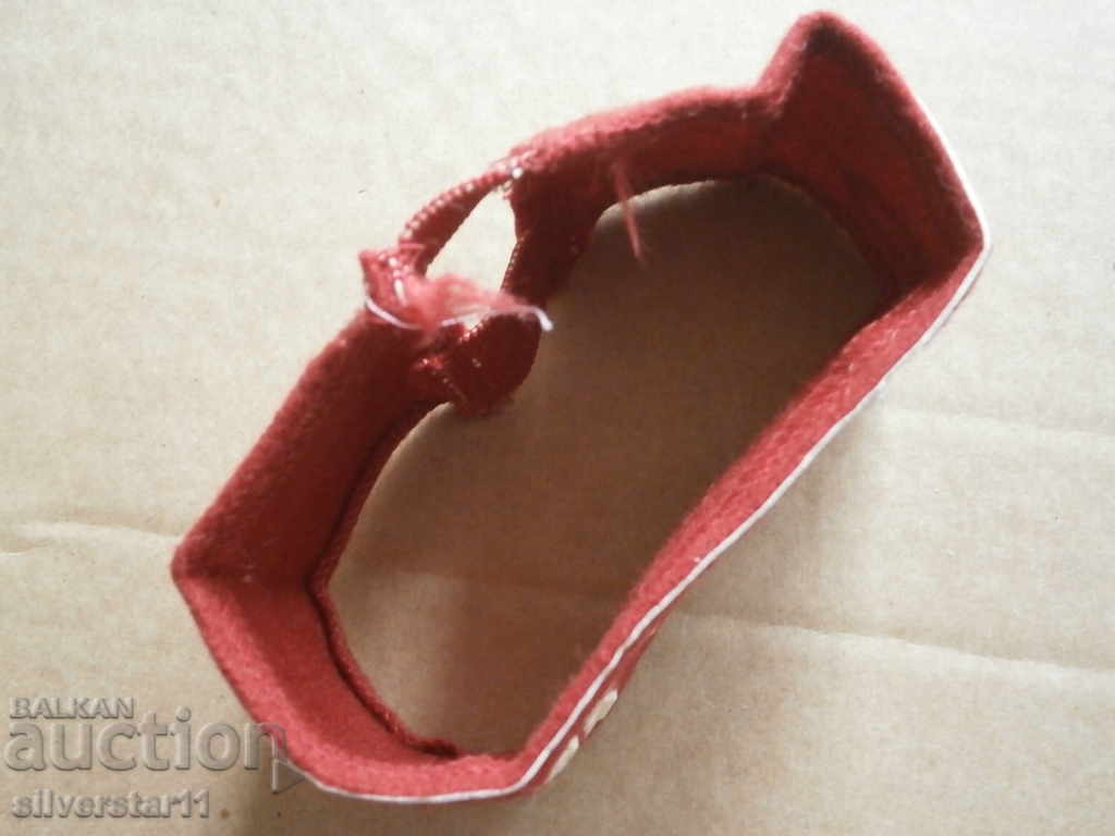 ΚΟΚΚΙΝΗ κορδέλα ποδοσφαίρου μέλος αποσπάσματος ΕΘΕΛΟΝΤΕΣ ΜΟΝΑΔΕΣ στο Υπουργείο Εσωτερικών της δεκαετίας του '60 - 5