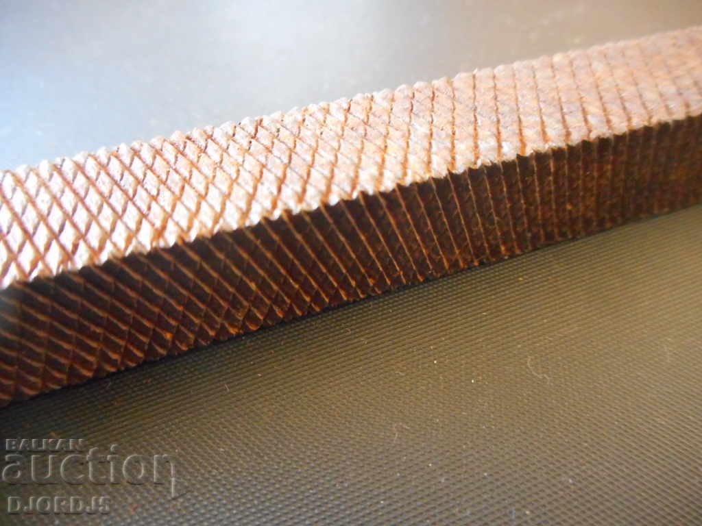 Old iron files with price 2.00 BGN | € 1.02 Old iron files with price 2.00 BGN | € 1.02