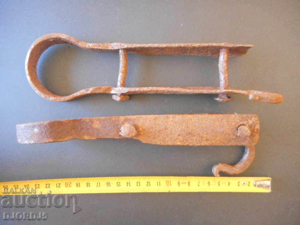 Auction Old wrought iron Auction Old wrought iron