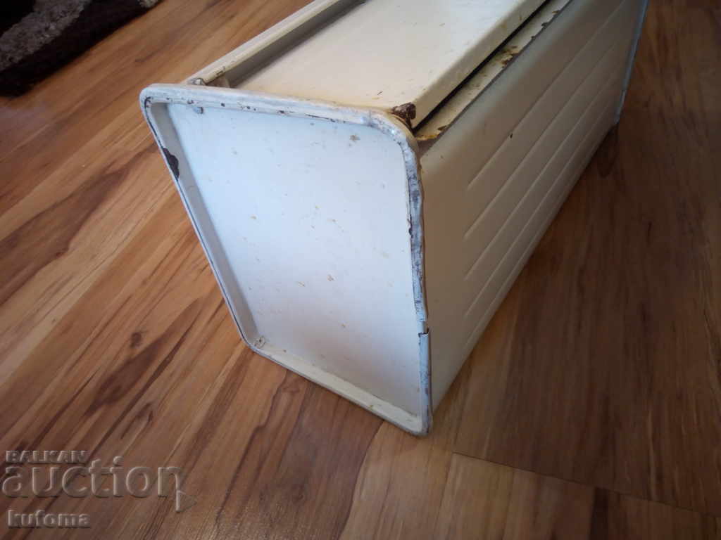 Old metal box for bread - 5 Old metal box for bread - 5