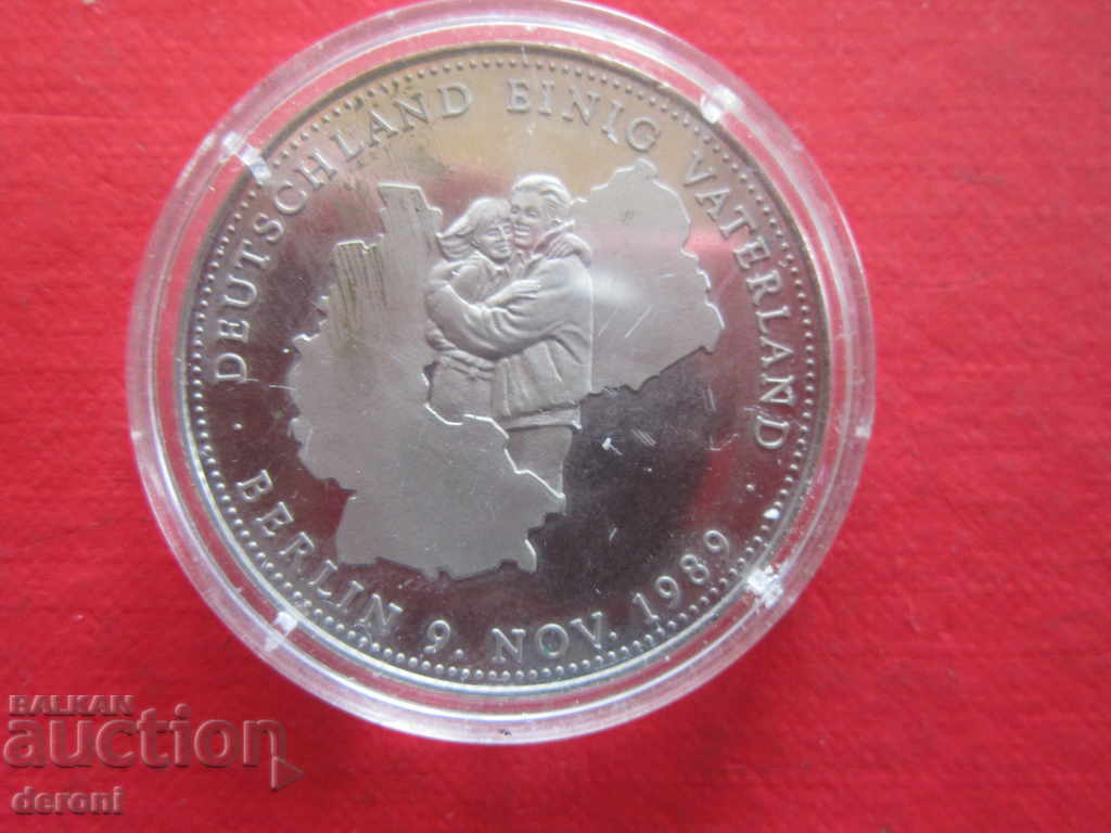 Delivery of Old German toy Old coin 1990 Delivery of Old German toy Old coin 1990