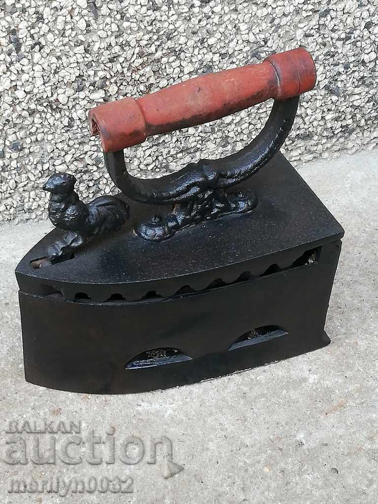 Παλιά σιδήρου στην πυρκαγιά με τιμή 69.00 BGN | € 35.28 Παλιά σιδήρου στην πυρκαγιά με τιμή 69.00 BGN | € 35.28