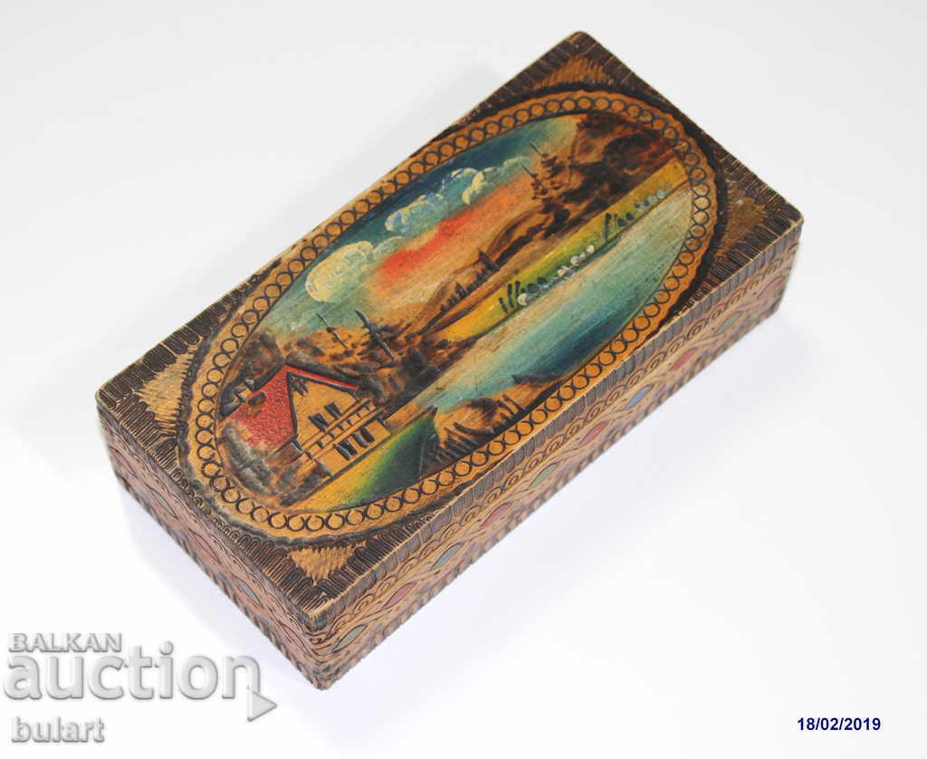 Pyrographic wooden jewelry box 19 x 9 x 5,5 cm