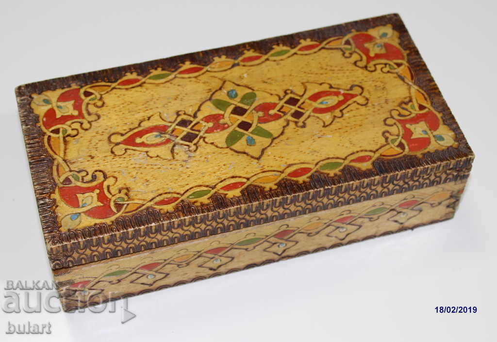 Pyrographic wooden jewelry box 19 x 9.5 x 5.5 cm