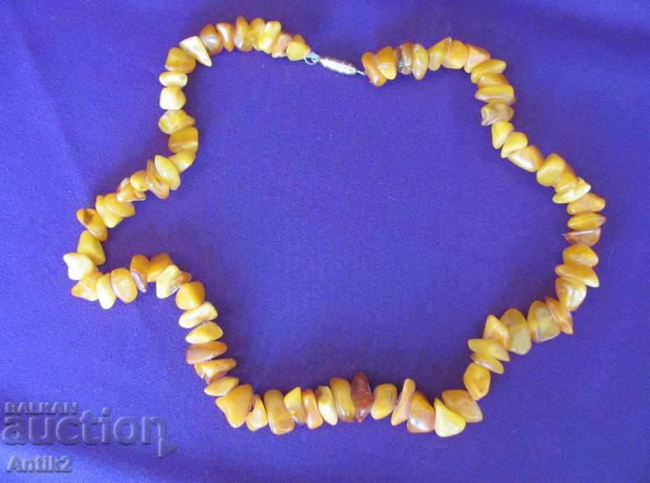 Auction Vintage Women's Necklace Natural Amber Unprocessed 42 g Auction Vintage Women's Necklace Natural Amber Unprocessed 42 g