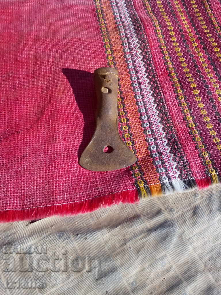 Auction Ancient tool Auction Ancient tool