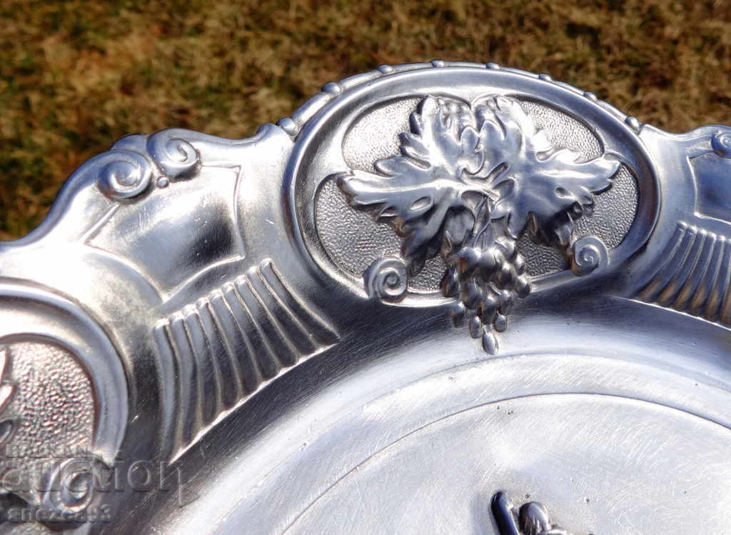 Tin plate 1.2 kg, Unification of Germany with price 46.00 BGN | € 23.52