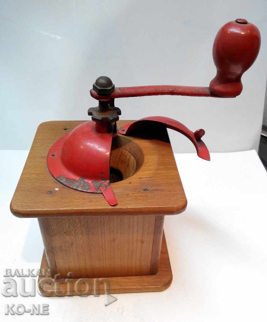 An old handmade wooden coffee maker - 5 An old handmade wooden coffee maker - 5