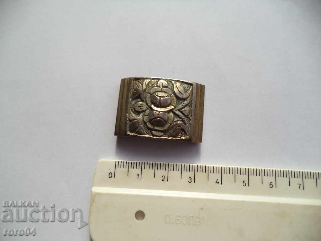 Auction COMBINED FROM THE RIDING BELT - EXCELLENT Auction COMBINED FROM THE RIDING BELT - EXCELLENT