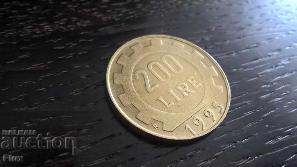Coin - Italy - 200 pounds 1995