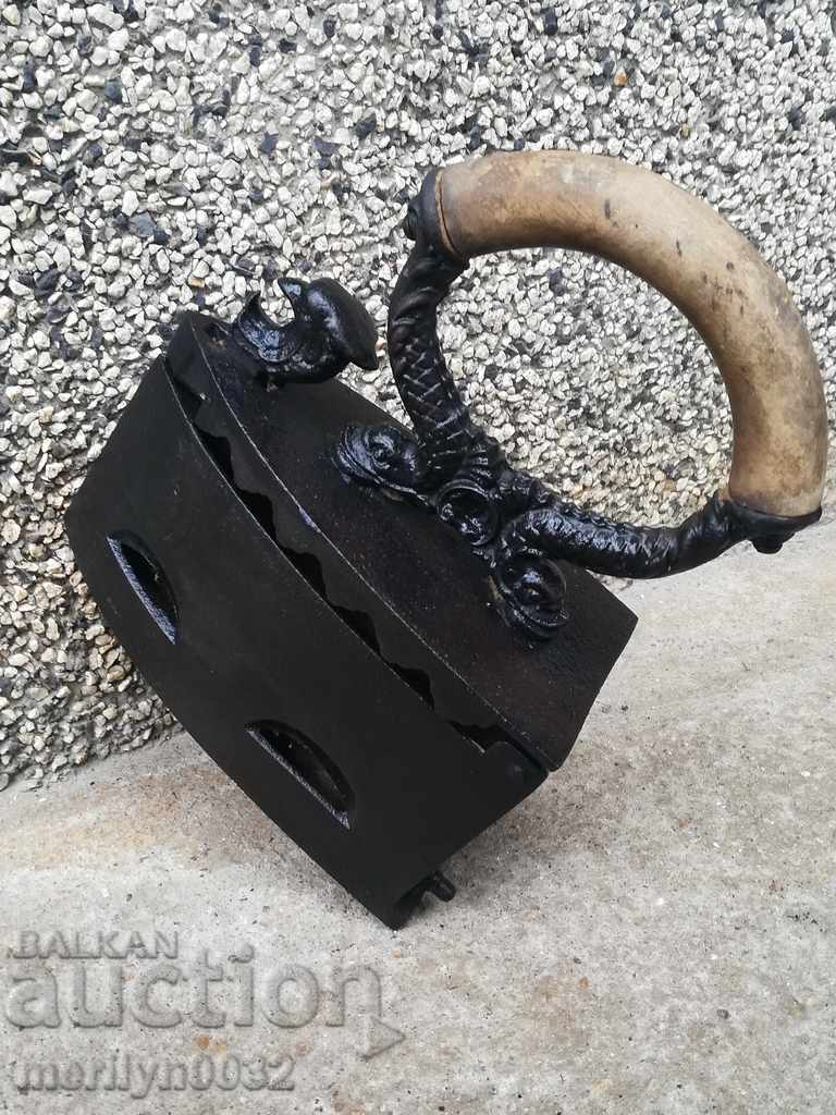 Auction Antique iron 19th century Auction Antique iron 19th century