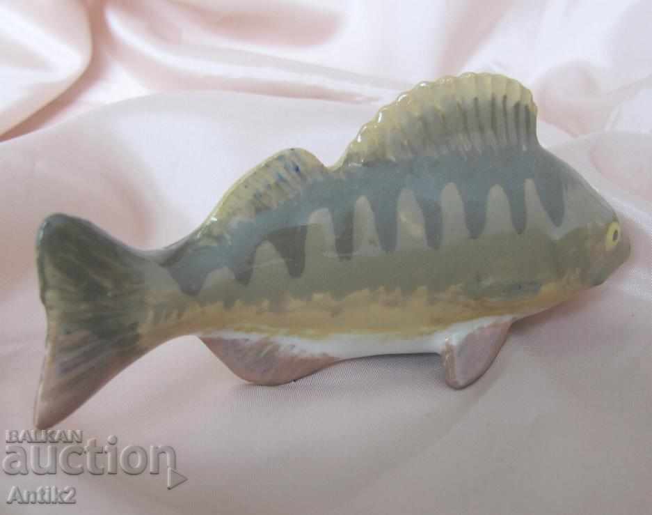 Delivery of The 30 Porcelain Fish Figure Delivery of The 30 Porcelain Fish Figure