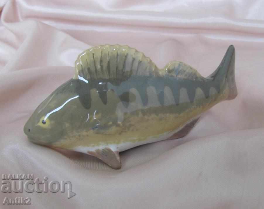 The 30 Porcelain Fish Figure - 6 The 30 Porcelain Fish Figure - 6