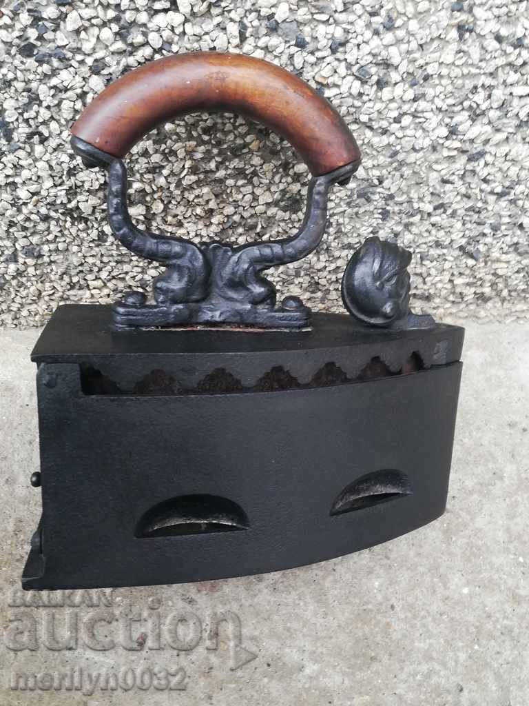 Старинна ютия на жар 19-ти век - 5 Старинна ютия на жар 19-ти век - 5