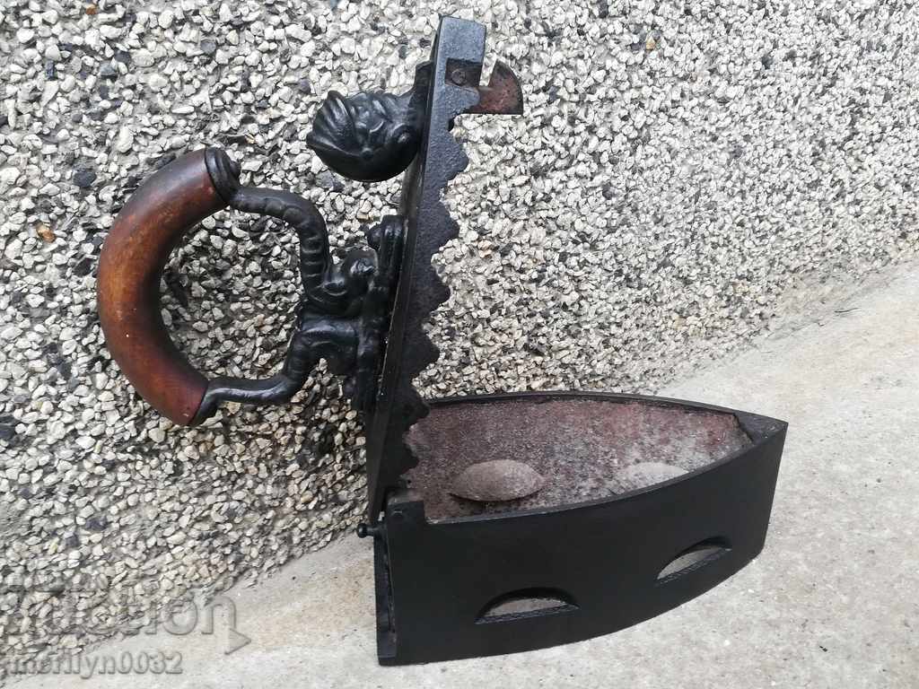 Старинна ютия на жар 19-ти век - 6 Старинна ютия на жар 19-ти век - 6