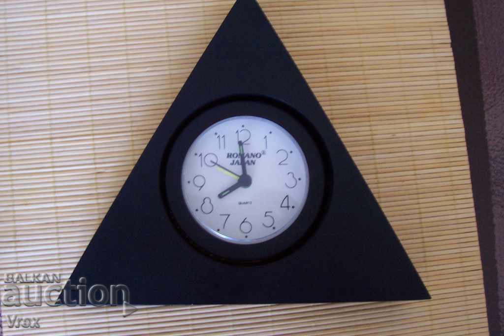 Delivery of Quartz alarm clock - ROMANO Delivery of Quartz alarm clock - ROMANO