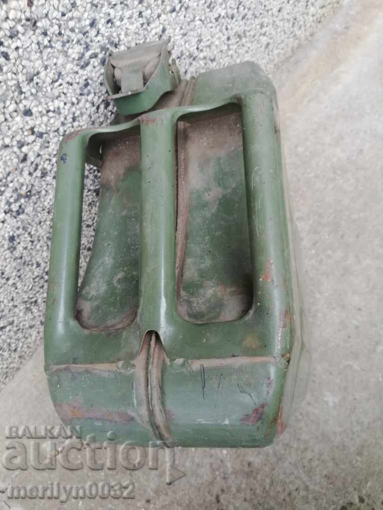 Γερμανικός σωλήνας 20 λίτρων για καύσιμα 1976 ΛΔΓ υγιής - 6 Γερμανικός σωλήνας 20 λίτρων για καύσιμα 1976 ΛΔΓ υγιής - 6