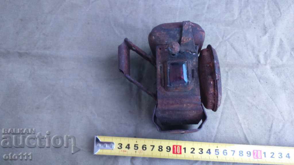 Auction OLD GAS LAMP - WW2 Auction OLD GAS LAMP - WW2