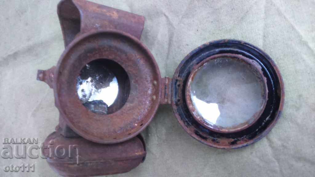 OLD GAS LAMP - WW2 - 5 OLD GAS LAMP - WW2 - 5