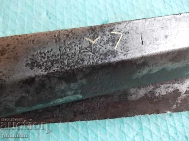 Delivery of Large scissors from _871 years Delivery of Large scissors from _871 years