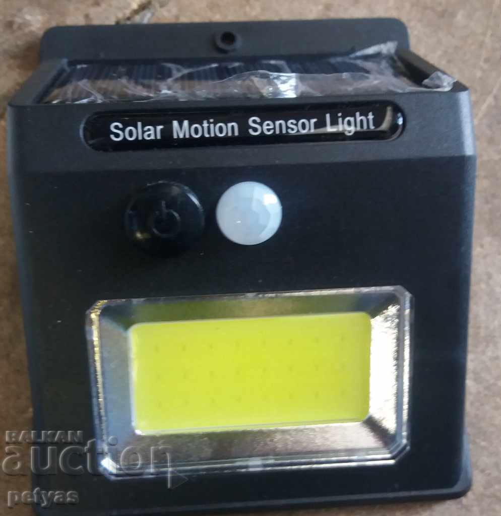 Solar, LED Lamp-Wall Mounting + PIR Motion Sensor 10w