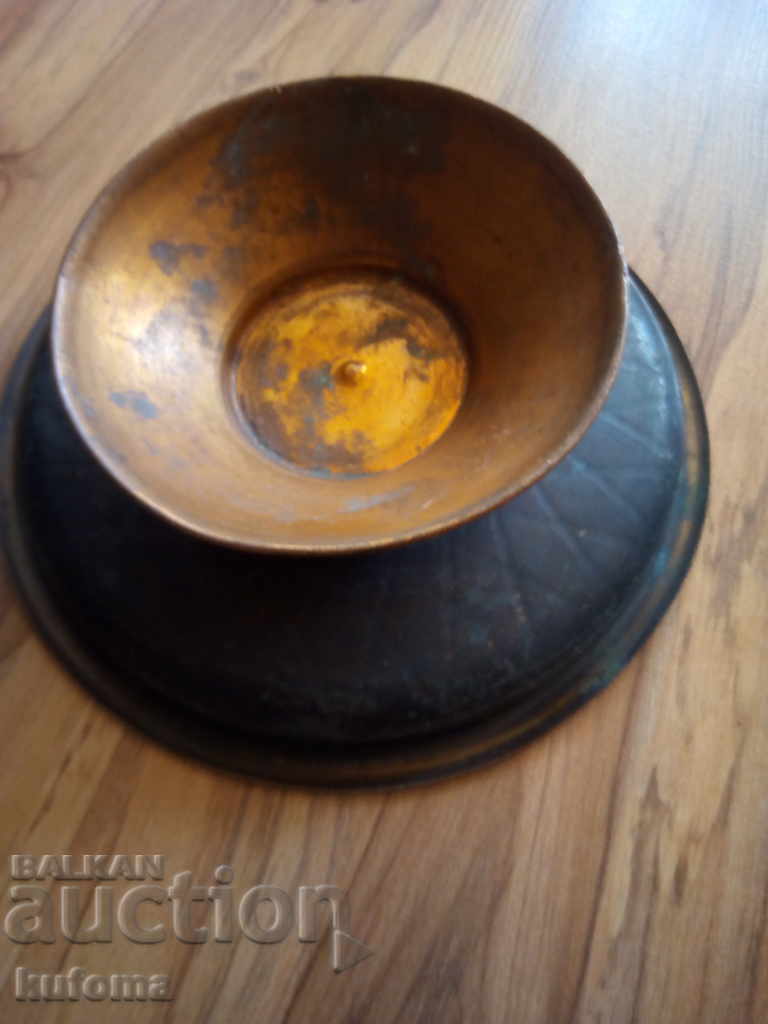 Auction  Copper fructy