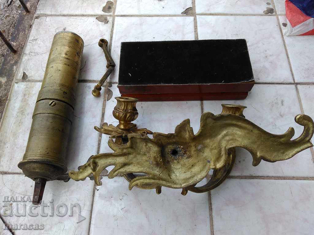 Auction Lot of old items Auction Lot of old items