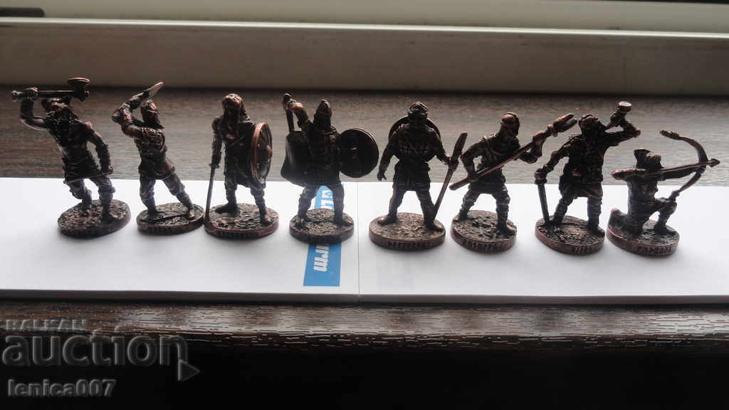 Kinder soldiers (8 pieces) series Kinder soldiers (8 pieces) series