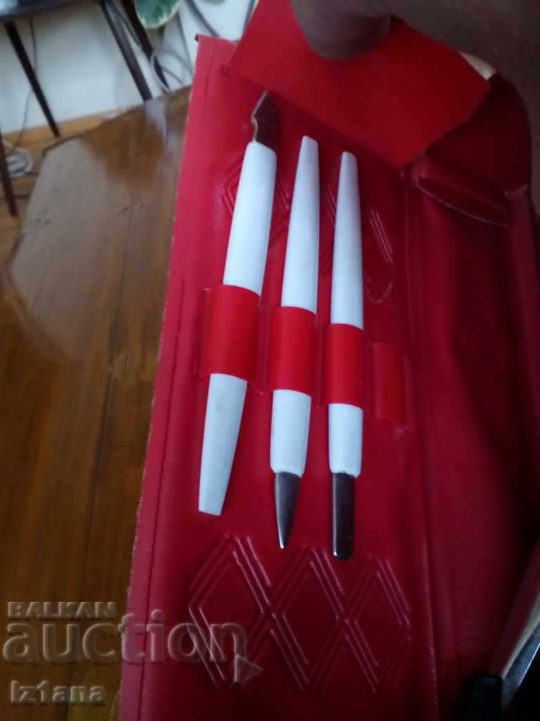 Licitație Veche mască rusă de păr