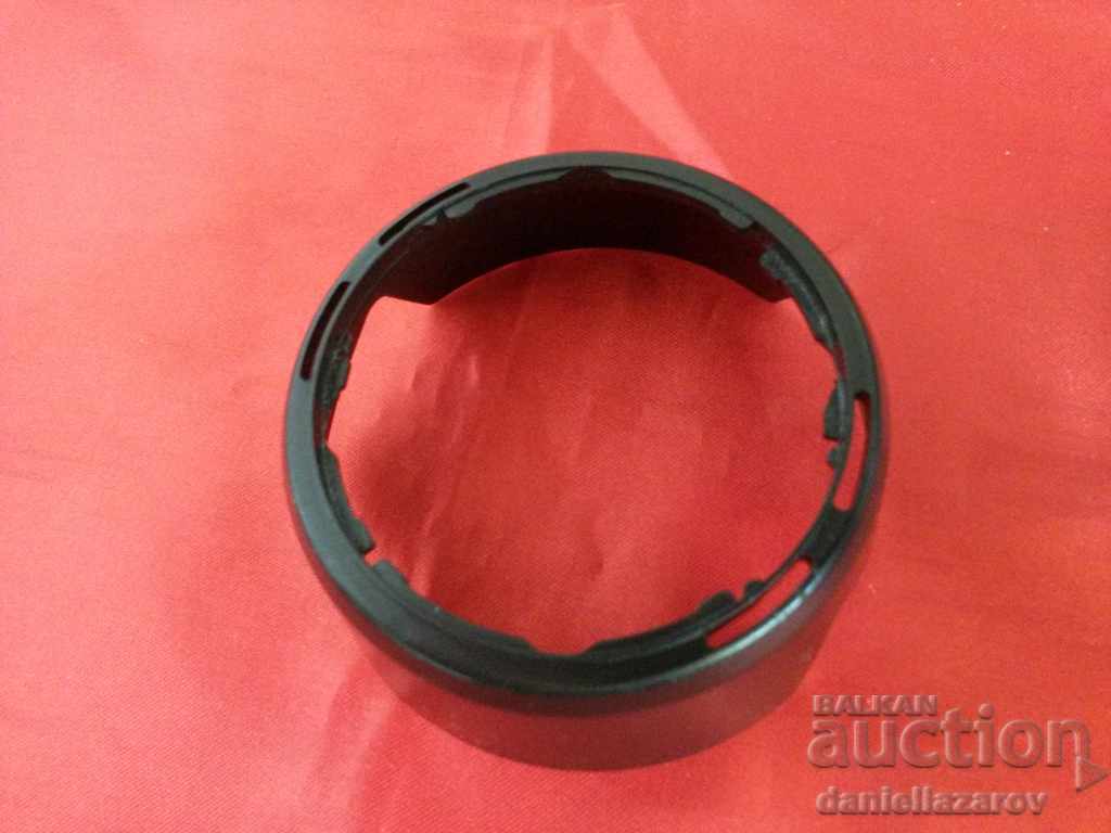 Auction Nikon Camera Sunvisor, NIKON HB-69 Auction Nikon Camera Sunvisor, NIKON HB-69