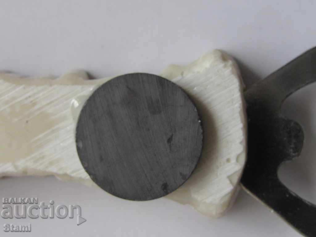 Ένα αυθεντικό ανοιχτήρι μαγνητών από το Μαυροβούνιο, σειρά-53 - 6