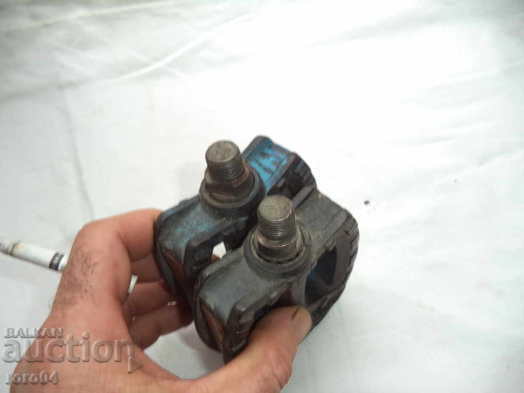 OLD SPANISH PEDALS - IN H - ACTUALLY - 6 OLD SPANISH PEDALS - IN H - ACTUALLY - 6