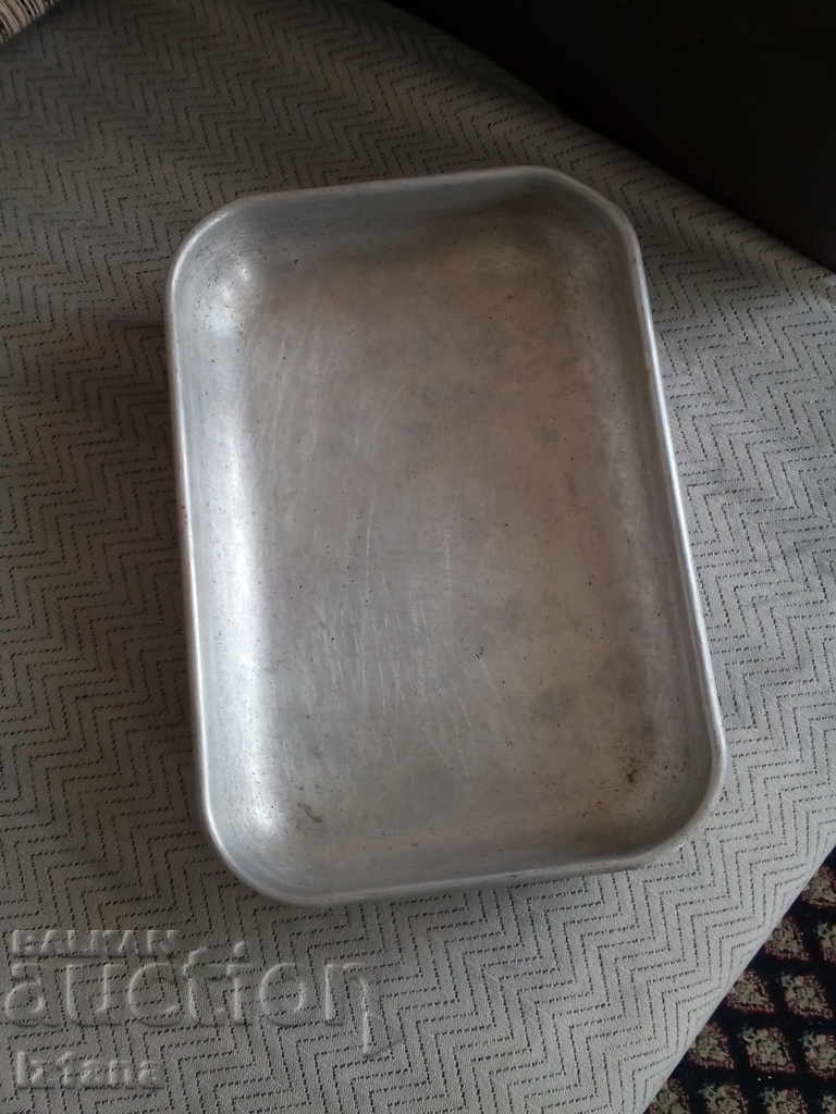 Old aluminum tray - 5 Old aluminum tray - 5
