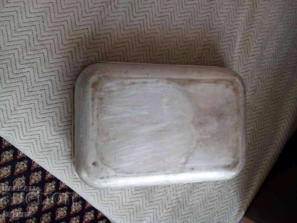 Old aluminum tray - 6 Old aluminum tray - 6