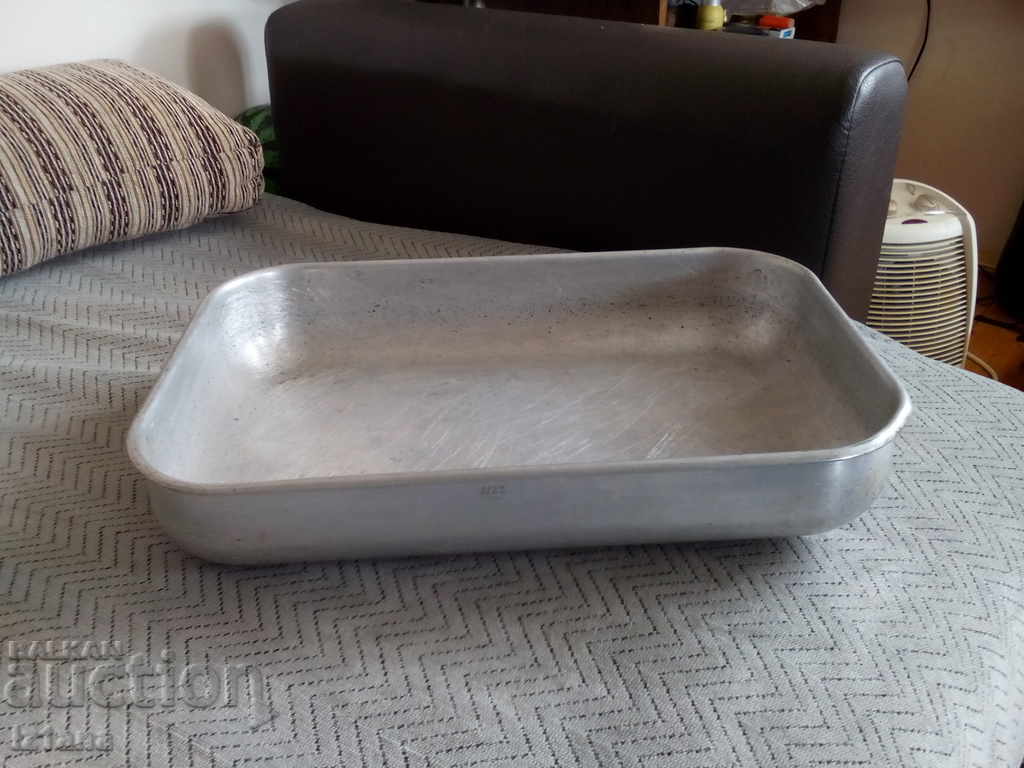 Old aluminum tray