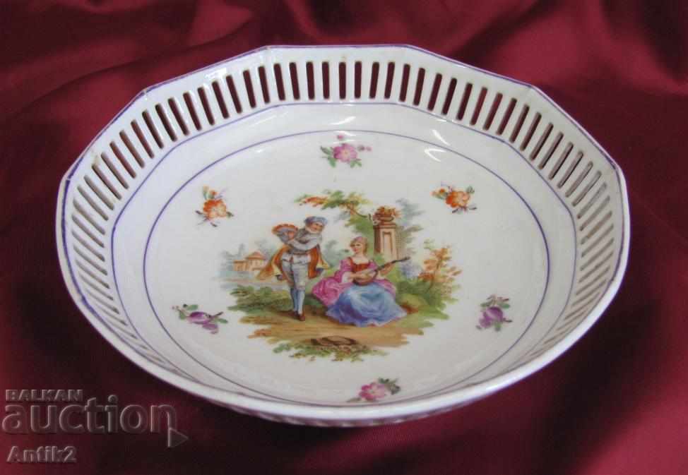 Auction Old Porcelain Cup, China Tagged Auction Old Porcelain Cup, China Tagged