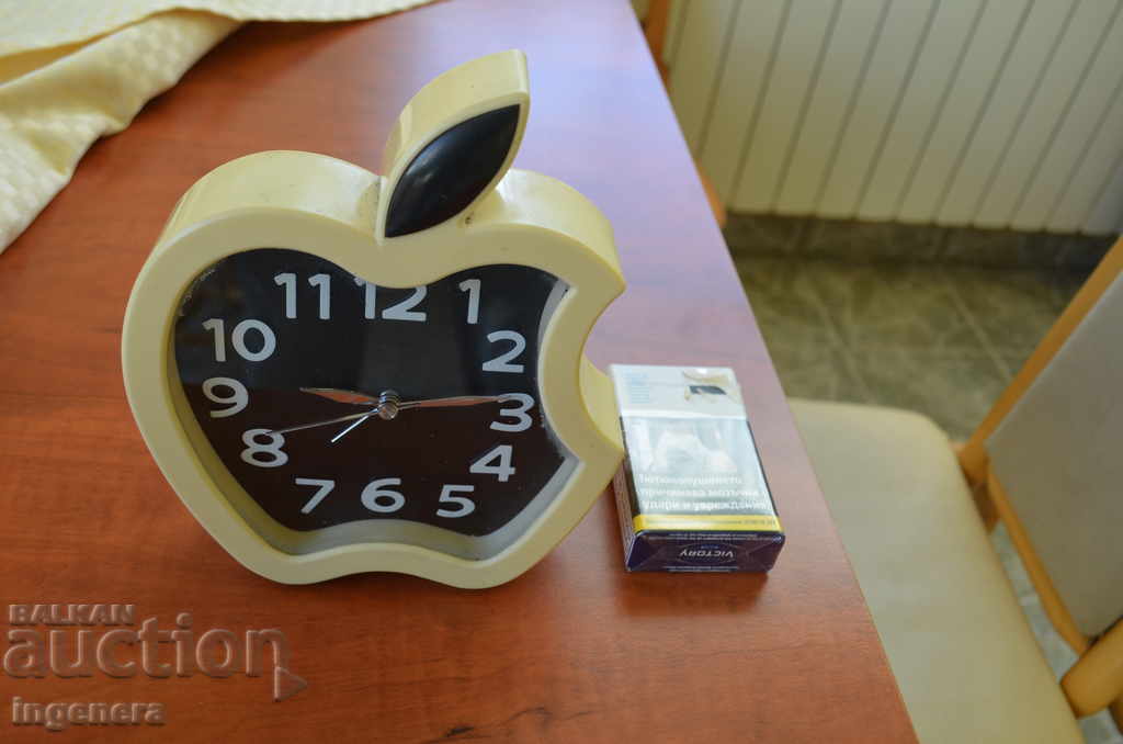 Auction CASE WALL AND WALL Auction CASE WALL AND WALL