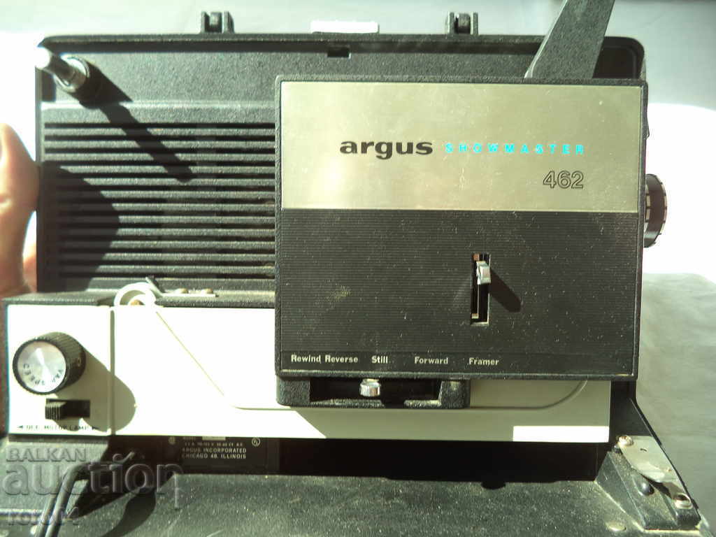 Licitație STAR AMERICAN 8 mm. CAMERA - ARGUS SHOLMASTER 462
