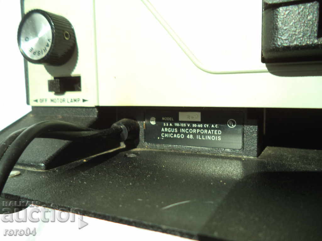 Livrarea STAR AMERICAN 8 mm. CAMERA - ARGUS SHOLMASTER 462